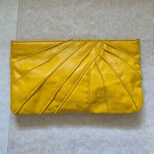 Vintage 80s Yellow Leather Zipper Pouch - Retro Fan Pleated Handbag
